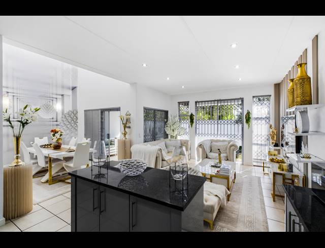 3 BEDROOM TOWNHOUSE FOR SALE IN BRYANSTON